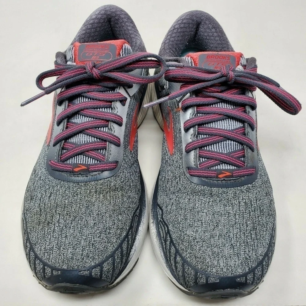 Brooks Women's Adrenaline GTS 18 Running Shoes 9